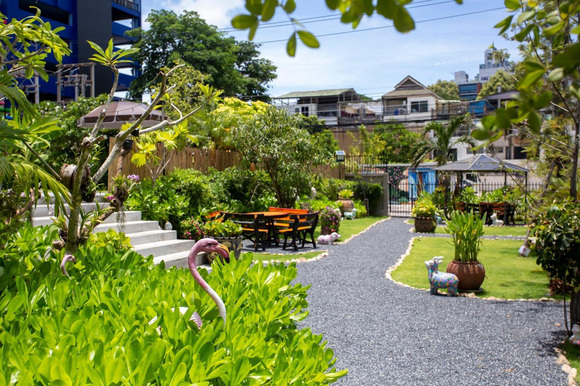 Sabai Inn Pattaya Zewnętrze zdjęcie