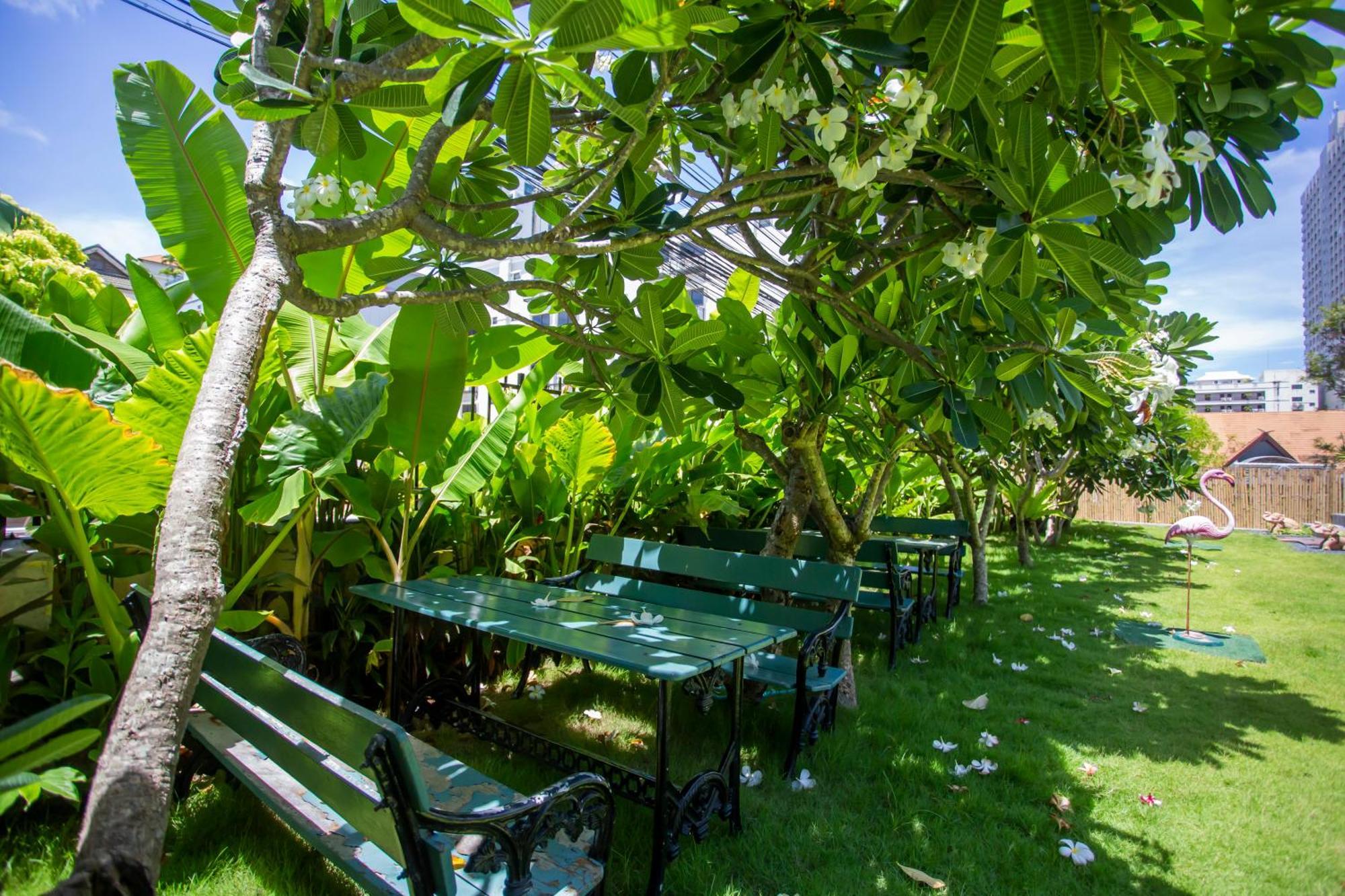 Sabai Inn Pattaya Zewnętrze zdjęcie