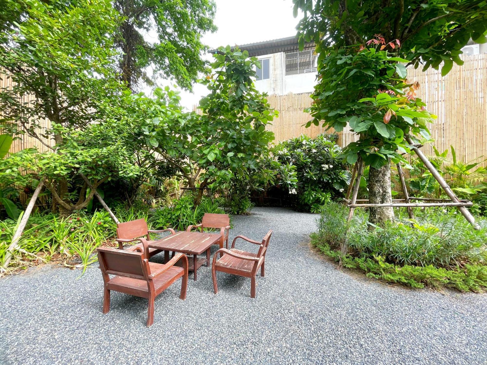 Sabai Inn Pattaya Zewnętrze zdjęcie